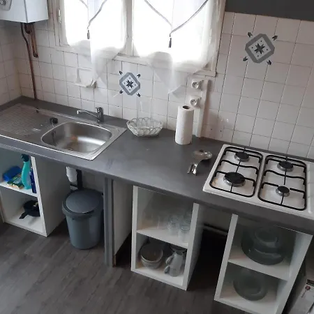 Maisonnette 1chambre A 5mn Plage *